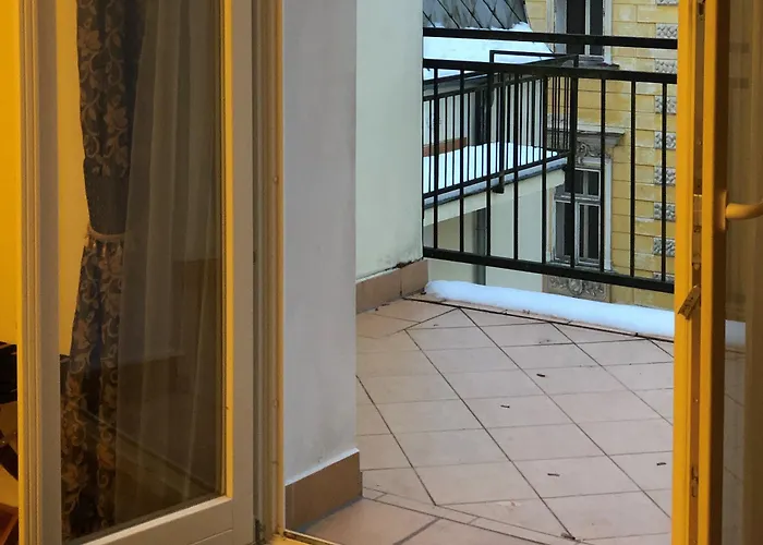 Boutique Romanza Apartahotel