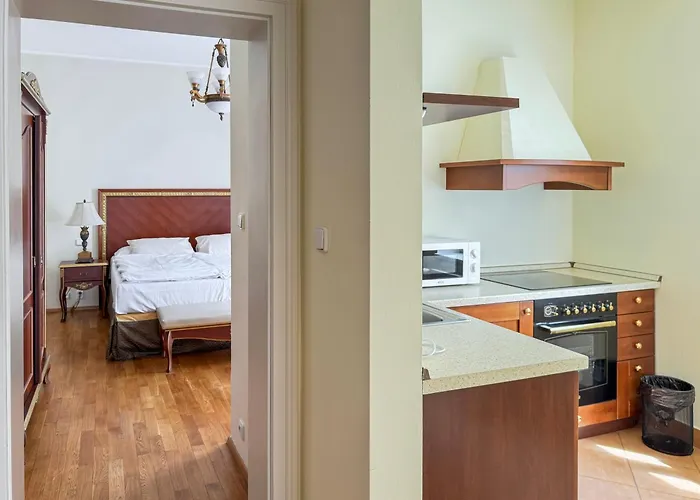 Boutique Romanza Apartahotel 4*