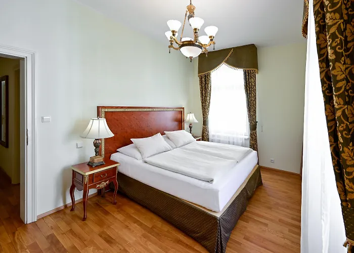 Apartahotel Boutique Romanza 4*