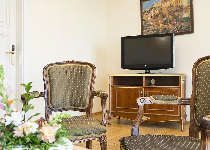 Boutique Romanza Apartahotel 4*