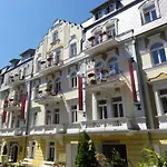 Boutique Romanza Lejlighedshotel 4*