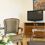 Boutique Romanza Aparthotel 4*