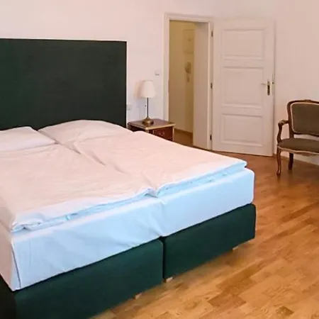 Апарт-готель Boutique Romanza 4*