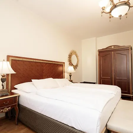 Boutique Romanza 4*