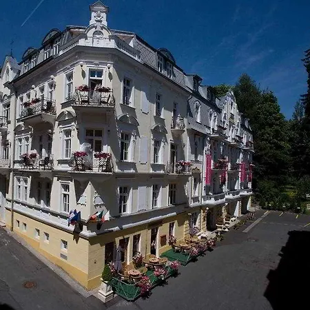 Romanza Apartahotel