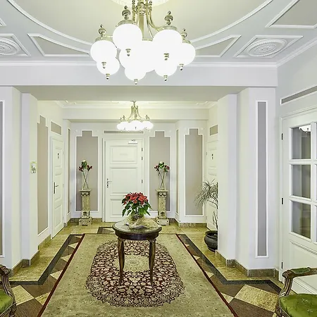 Romanza Apartmanhotel