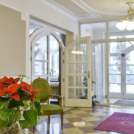 Romanza Apartmanhotel 4*