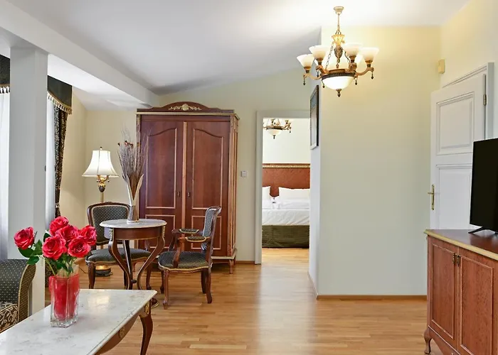 Boutique Romanza Aparthotel 4*