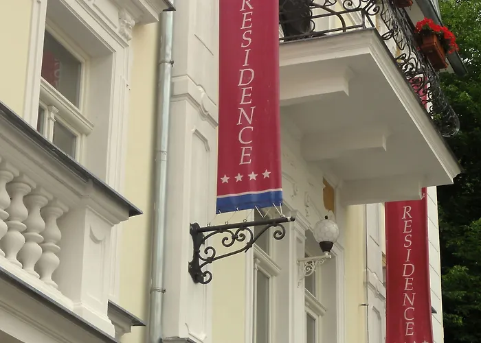 Boutique Romanza マリアーンスケー・ラーズニェ